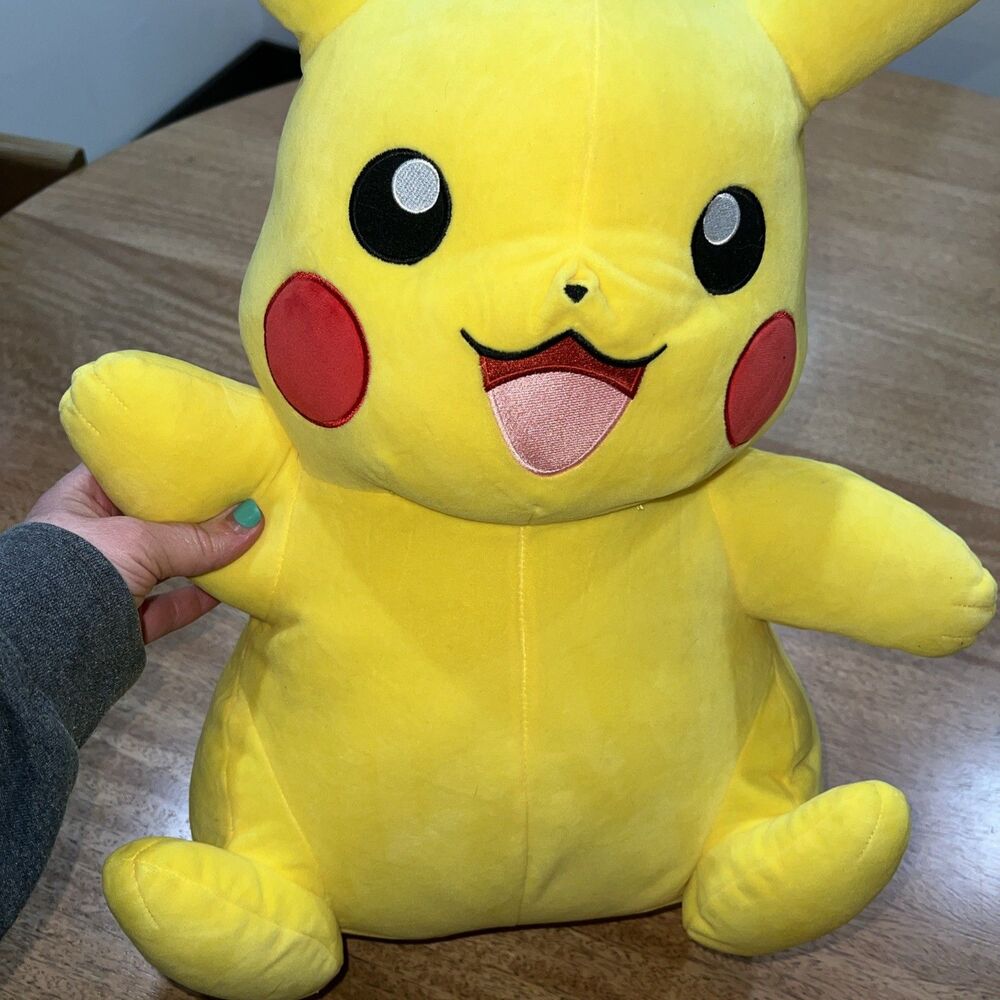 Pokemon Pikachu Plush 23" Plush Officially Licensed Nintendo‎ Jazwares - Picture 11 of 12